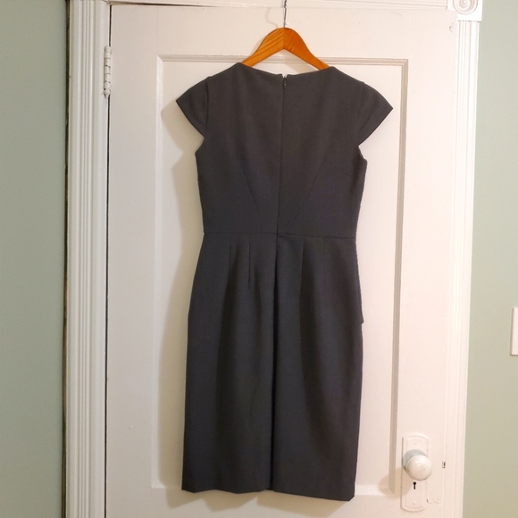 Calvin Klein grey cap sleeve shift dress sz 2 - Picture 3 of 7